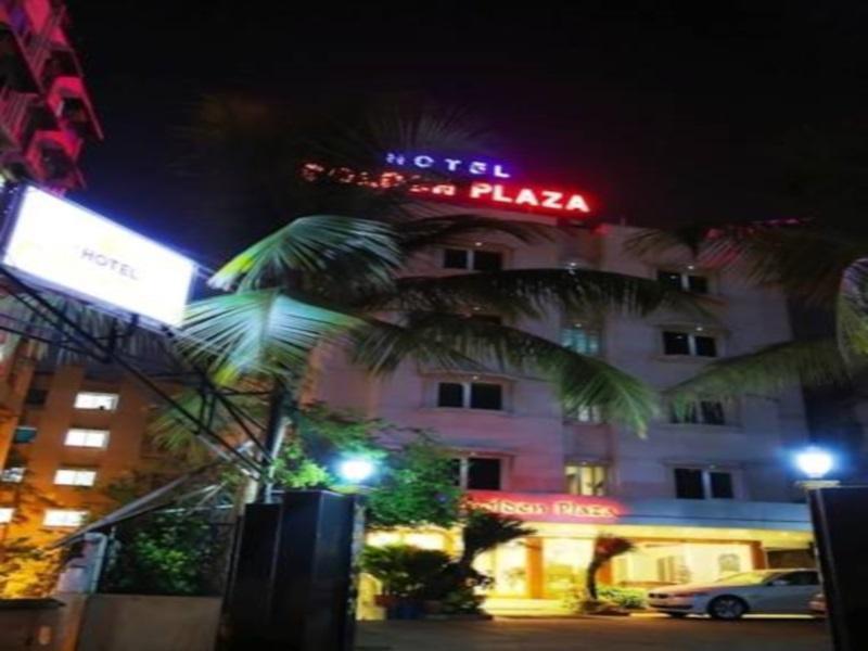 Hotel Golden Plaza Ahmedabad Esterno foto